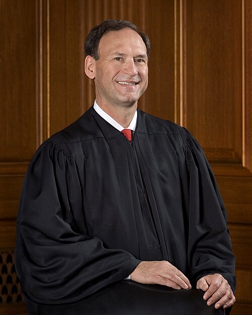 Portrait of Justice Samuel Alito.